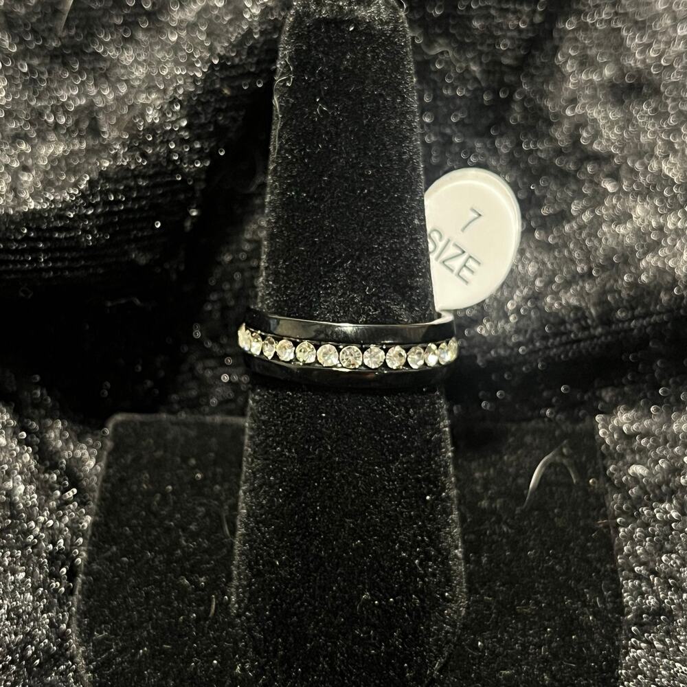 Black and Bling ring